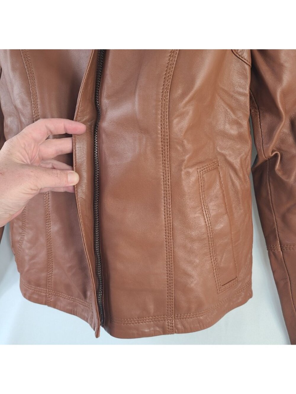 NEW Quince 100% Sheep Leather Stand Collar Jacket Cognac Women's Size M - Picture 5 of 11